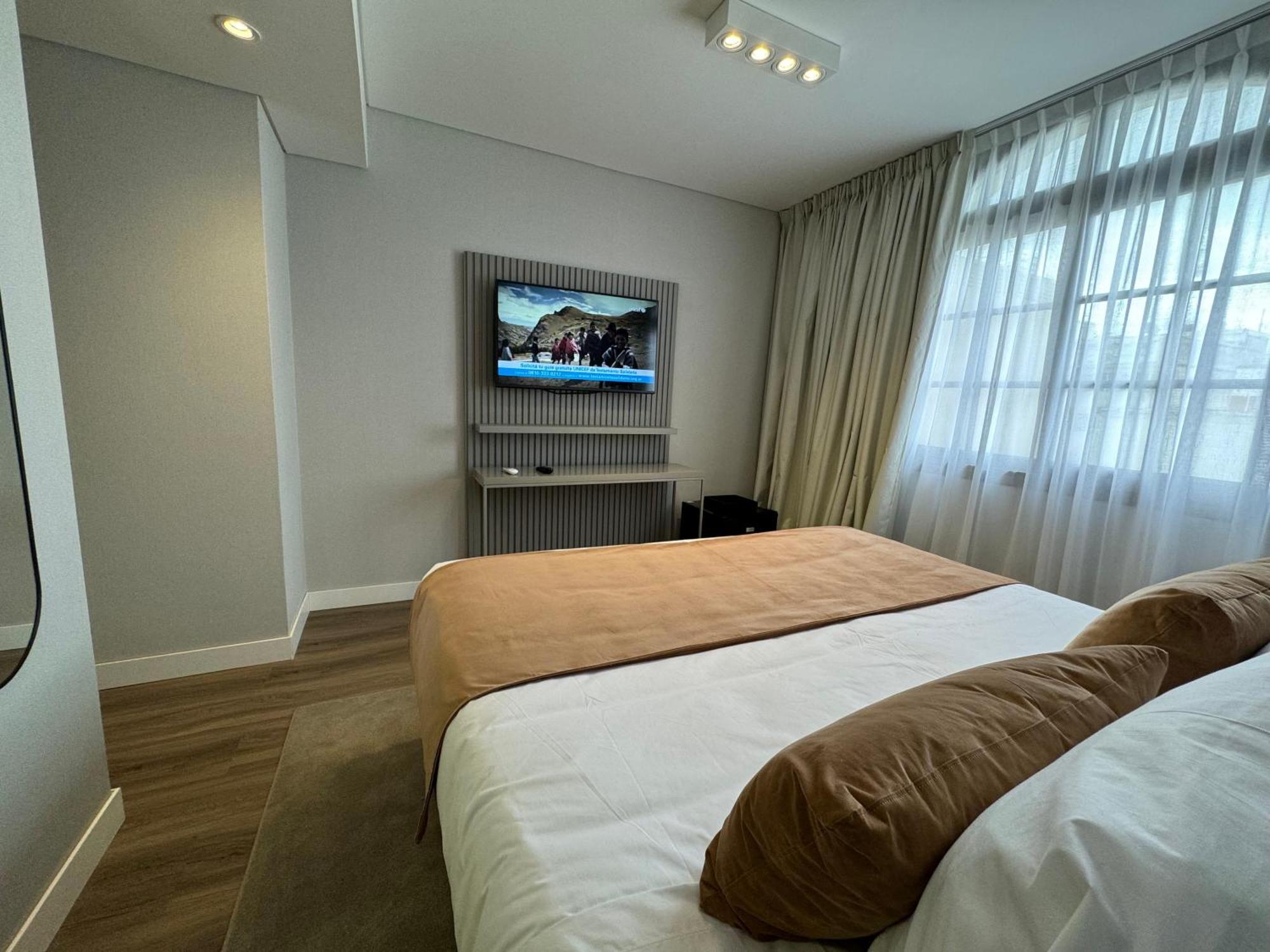 Guemes Hotel & Spa サルタ エクステリア 写真