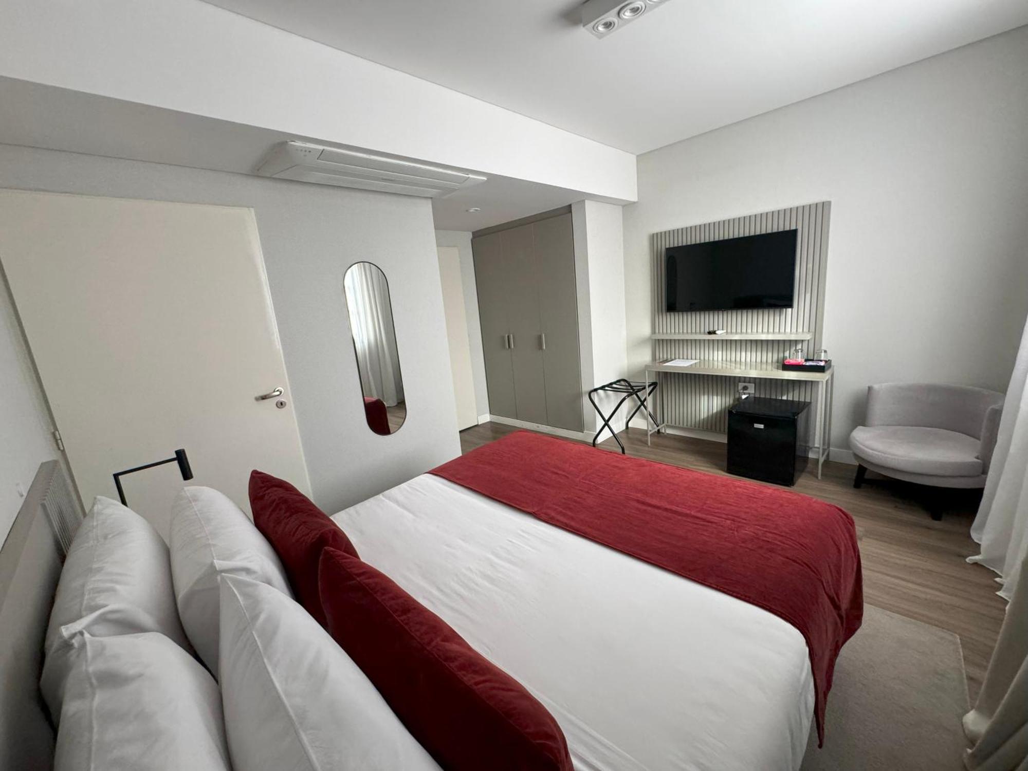 Guemes Hotel & Spa サルタ エクステリア 写真